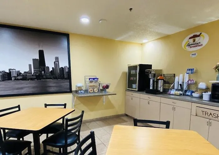 Super 8 By Wyndham Mokena/frankfort /i-80