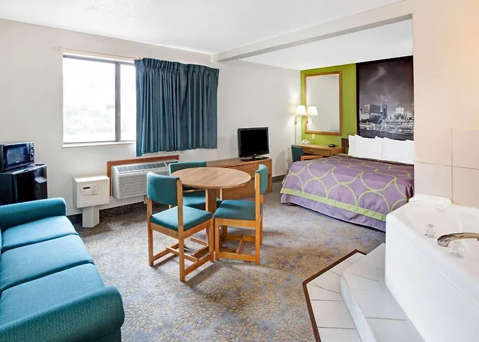 Super 8 By Wyndham Mokena/frankfort /i-80 Hotel