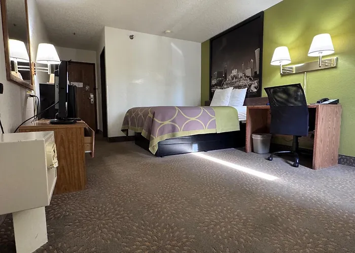 Super 8 By Wyndham Mokena/frankfort /i-80 Hotel Mokena