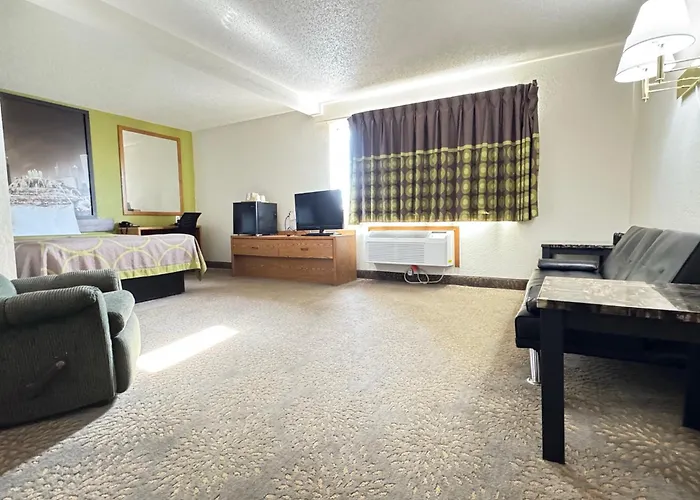 Super 8 By Wyndham Mokena/frankfort /i-80 Hotel 2*